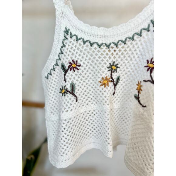 Rebellion Crochet Cropped Tank Top - Picture 2 of 5